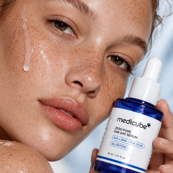 Medicube Zero Pore One Day Serum model