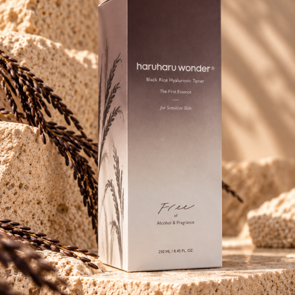 Haruharu Wonder Black Rice Hyaluronic Toner doos