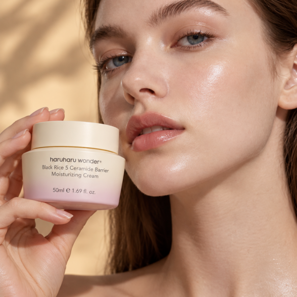 Haruharu Wonder Black Rice 5 Ceramide Barrier Moisturizing Cream model