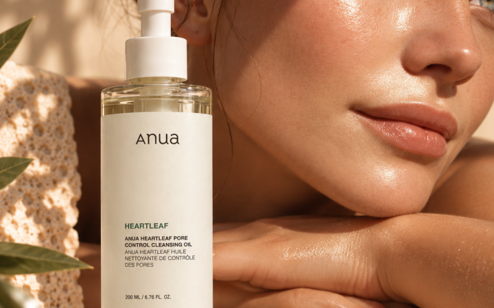 Anua Heartleaf Pore Control Cleansing Oil model